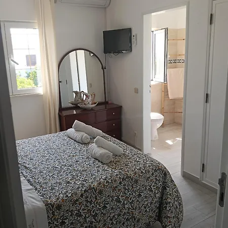 Les Roses Quartos Jardim E Montanha Gæstehus 3*